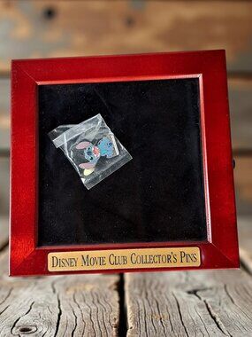 Disney Movie Club: Collector's Pins and Display Box Wooden Storage Rare